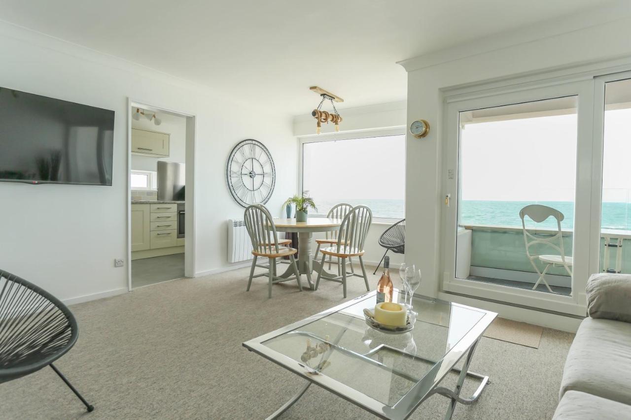 Tides - Beach Front Apartment In Bracklesham Bay Chichester Zewnętrze zdjęcie
