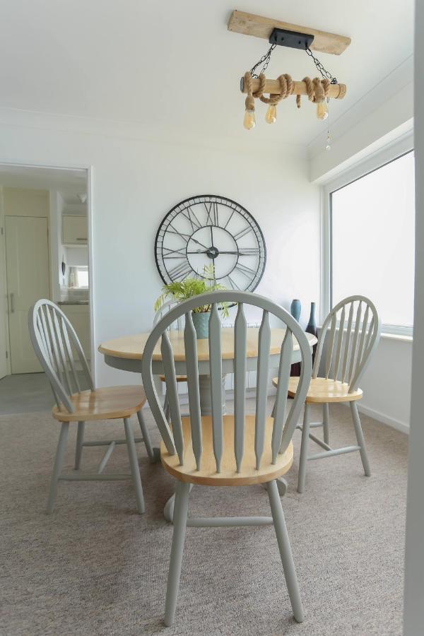 Tides - Beach Front Apartment In Bracklesham Bay Chichester Zewnętrze zdjęcie