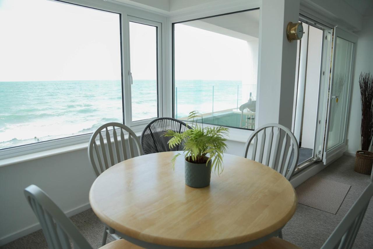 Tides - Beach Front Apartment In Bracklesham Bay Chichester Zewnętrze zdjęcie