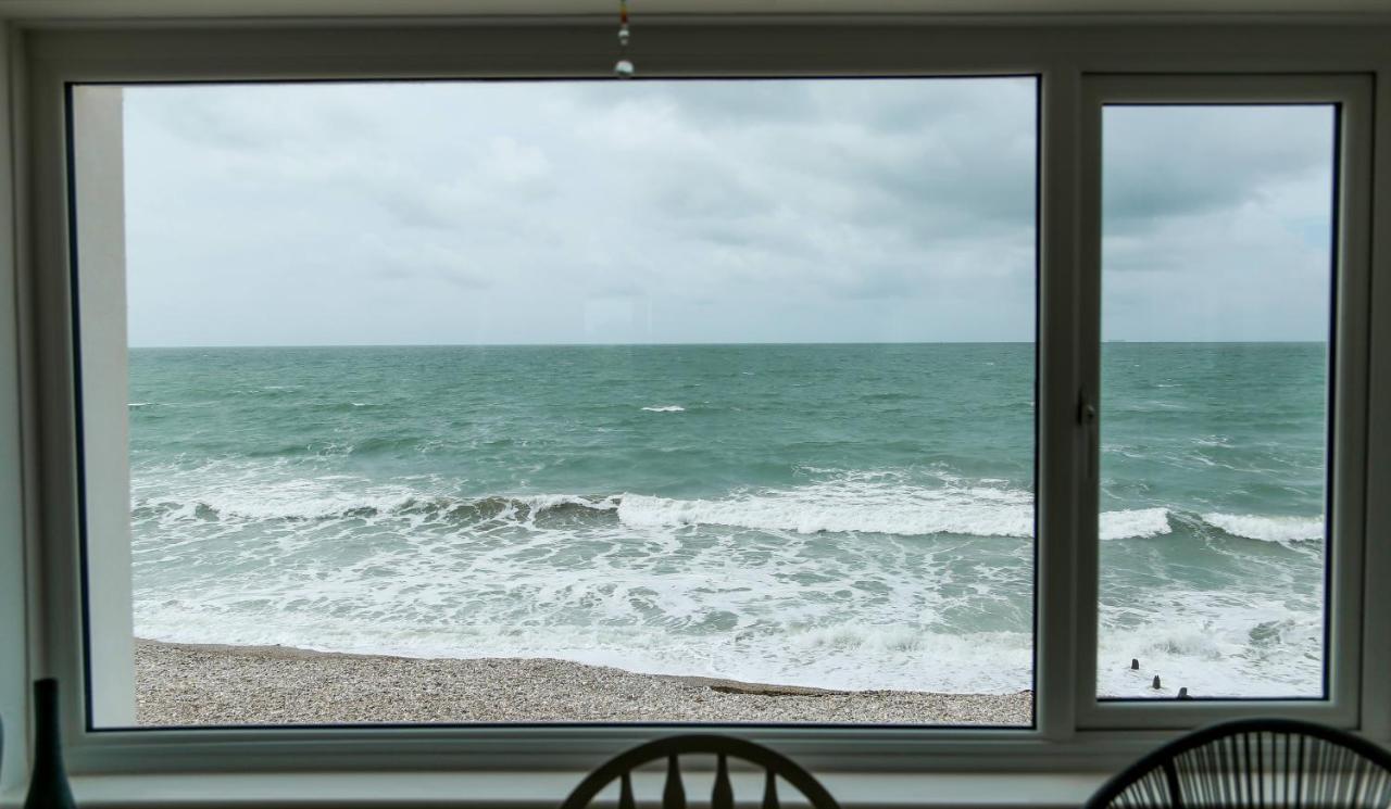Tides - Beach Front Apartment In Bracklesham Bay Chichester Zewnętrze zdjęcie